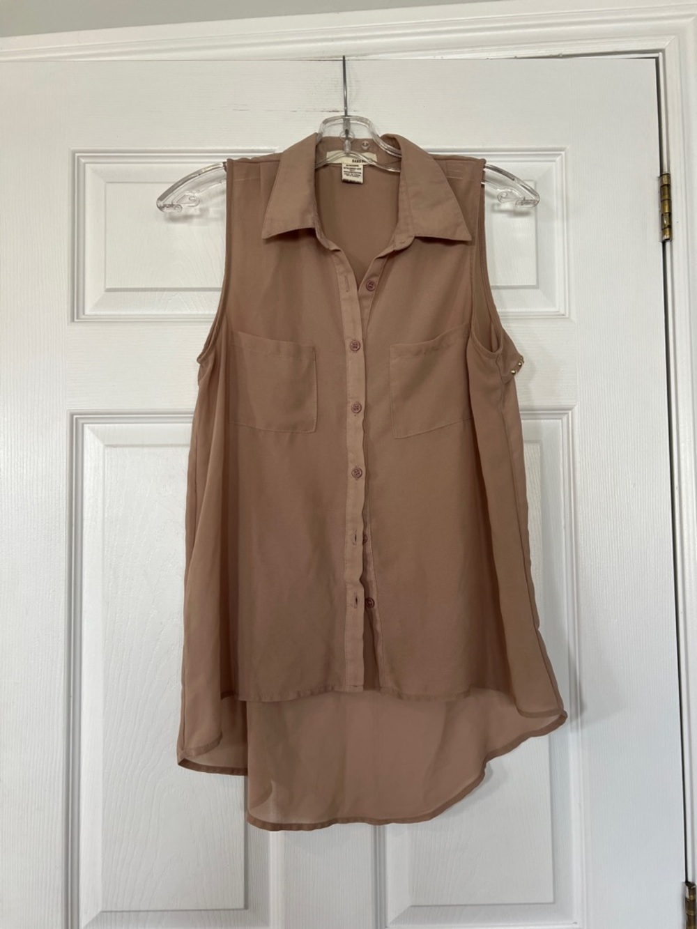 Sans Souci Sleeveless Button-Front Blouse - Taupe